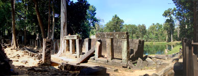 Ruderi nel complesso del Prasat Thom al Koh Ker
