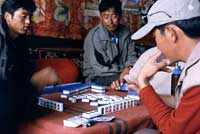 Giocatori di domino a Tingri
