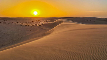Dune dell'erg Djourab al tramonto