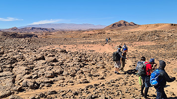 Trek in salita verso l'Emi Koussi