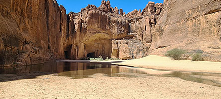 La guelta d'Archei dal basso