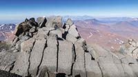 Roccia in vetta con sensore atmosferico