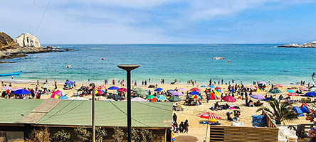 Spiaggia di El Canelillo nel Parco Municipale Canelo nei pressi di Algarrobo