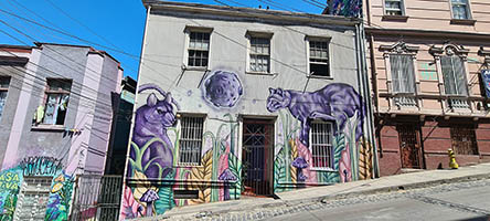 Facciate in P.º Almirante Montt a Valparaiso