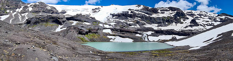 La laguna Espejo e il ghiacciaio Sierra Nevada nel PN Conguillio nei pressi di Malalcahuello