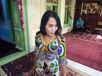 Signora uigura a Kashgar