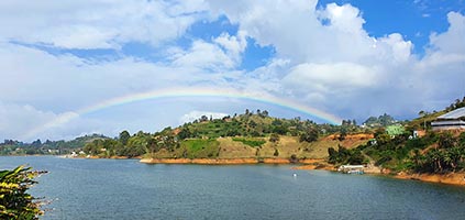 Arcobaleno sul bacino del Peñol