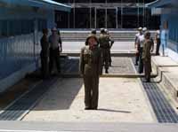 La linea di confine a Panmunjom
