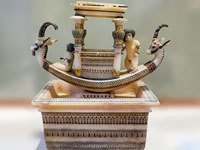 Tomba di Tutankhamon: bacile con barca
