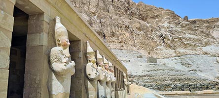 Tempio funerario di Hatshepsut, colonnato monumentale