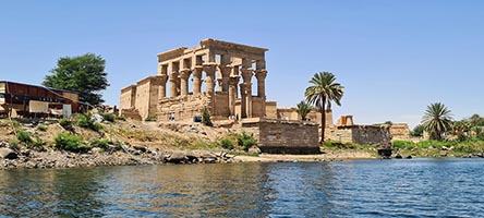 Il chiosco di Traiano presso i templi di File 