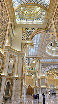 Architettura interna del Palazzo degli UAE o Qasr Al Watan