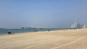 La spiaggia di Abu Dhabi