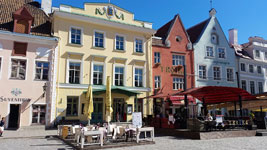 Case sulla Raekoja plats a Tallinn