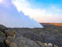 Sul bordo del vulcano Erta Ale