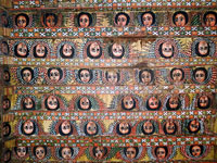Gondar, soffitto a cassettoni con teste di angeli nella cattedrale di Debre Birhan Selassie
