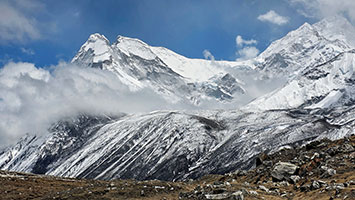 Cresta tra il Chomo Lonzo e il Makalu