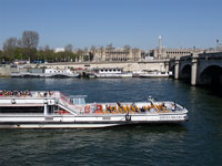 Le Bateau Mouche