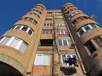 Un palazzo di Gori in Via Stalin