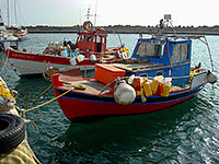 Barche alla fonda nel porticciolo di Ierapetra