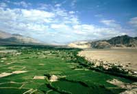 La valle dell'Indo in direzione di Hemis, vista da Tikse