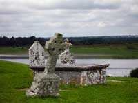 Lapidi e tombe a Clonmacnoise