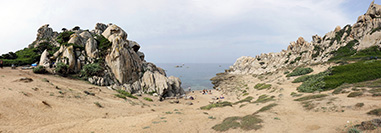 La spiaggia della Valle della Luna a Capo Testa