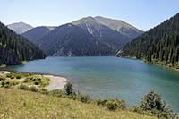 Il lago di Kolsai superiore
