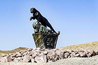Statua di leopardo al passo di Kegen