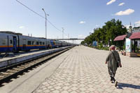 Sui binari della stazione di Shymkent
