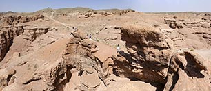 Il sentiero sul bordo del canyon di Charyn