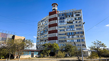 Il faro 'condominiale' di Aqtau