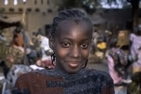 Ragazza al mercato di Djenné