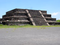 Piramide dal basso