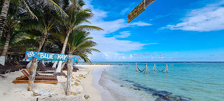 Spiaggia del Blue Kay a Mahahual