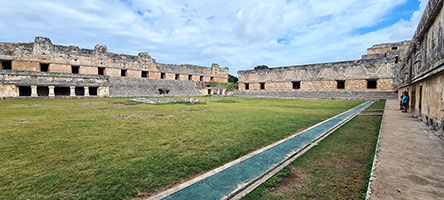 Il quadrilatero delle monache di Uxmal