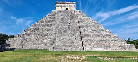 Piramide di Kukulkan a Chichen Itza