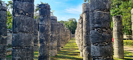 Colonnato del Tempio dei Guerrieri a Chichen Itza