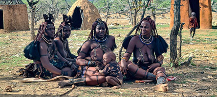 Donne Himba con bambini