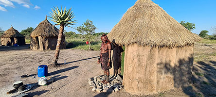 Interno di un tipico villaggio Himba