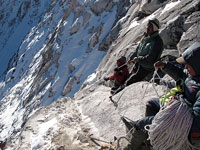 Doppia da 50 m dall'Amphu Laptcha