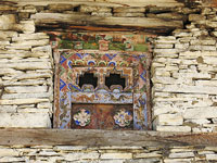 Finestra lignea decorata
