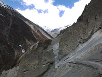 Sentiero a mezzacosta per il Tilicho b.c.