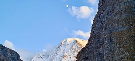 Il Kanta Gatan, 5910 m, al tramonto da Yak Kharka