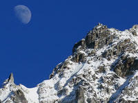 Luna sulle cime sopra Selele 2