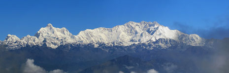 Panoramica del gruppo del Kangchenjunga da sud