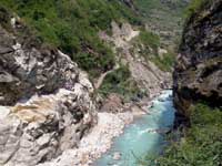 Lavori in corso sulla strada per Manang