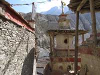 Chorten nel villaggio di Phu