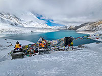 Il lago Tilicho a metà ottobre