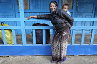 La signora del lodge Naynang Kyimulung a Gho